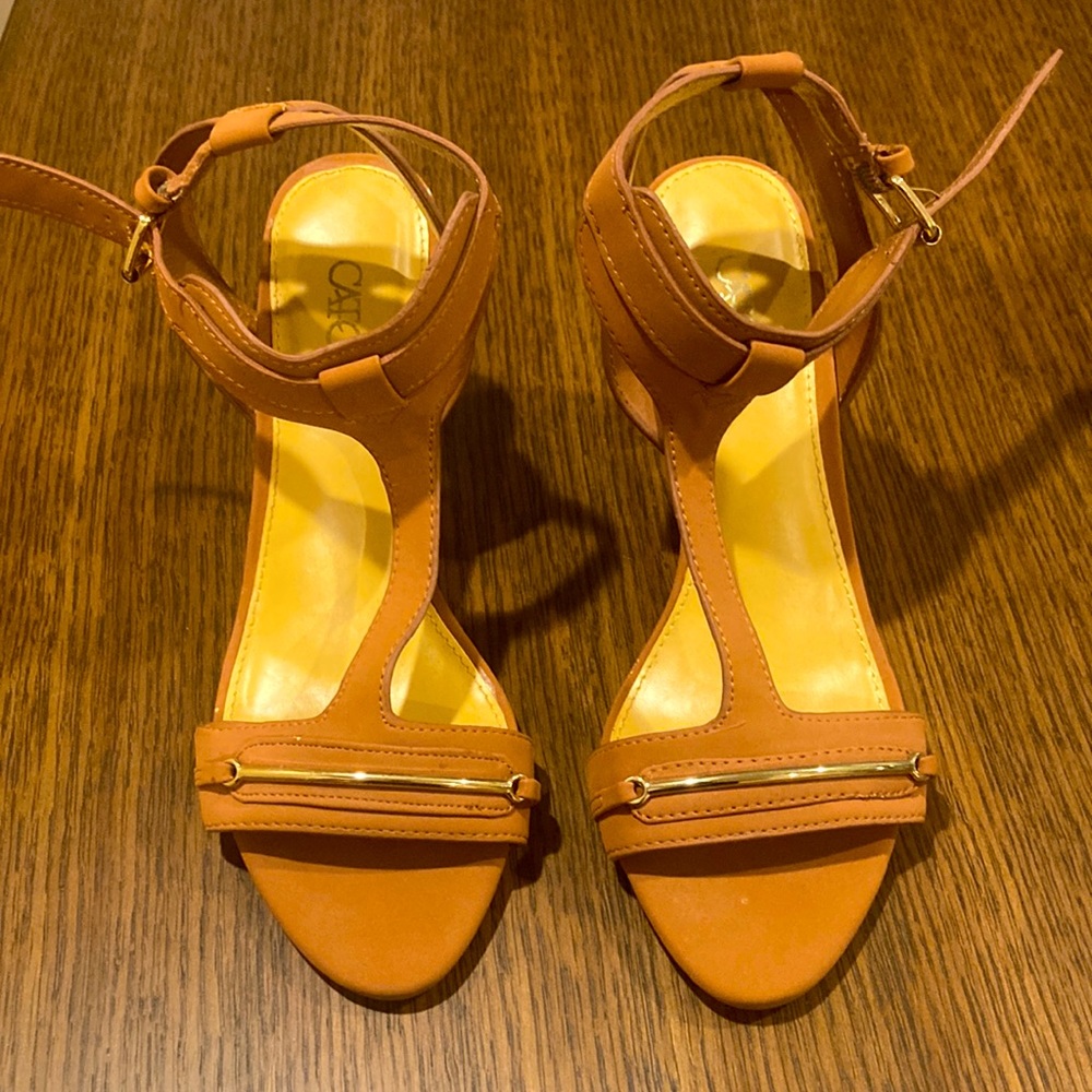 Cato heels. Tan NEW. No tags.